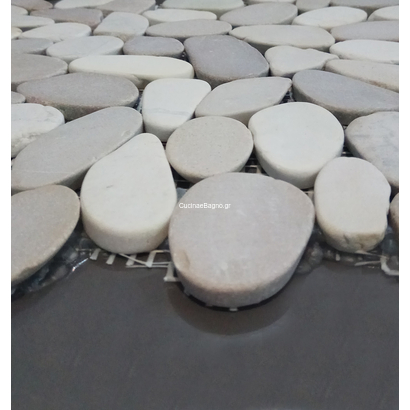 Βότσαλο Κομμένο Λευκό Μπέζ Σε Δίχτυ 30x30